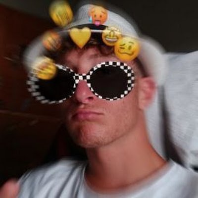 RozsaBendeguz's profile picture. 