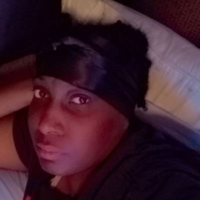 July 12th ♋ #Claflin17 #TeamKnicks #NickiMinajFan #SpongebobFan #HorrorFan #LupusWarrior...just an average girl tryna make it in life. Snapchat: quanadabest2009