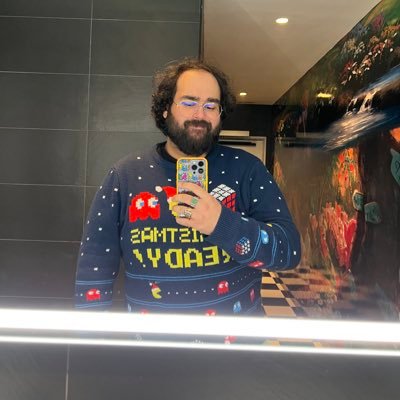 Cruz-Diez enthusiast. Me gusta hacer peliculitas y tomar fotos. En esta cuenta no apoyamos el verano.