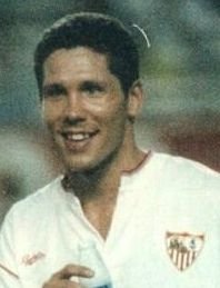 cholollista's profile picture. Sevillista hasta la muerte y ,exigente dando mi opinión siempre  
Tw Sevilla🔝🔝