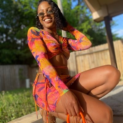 Adoree_leelee's profile picture. 