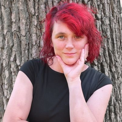A crazy creative educator, lifelong learner, storyteller, mom, and supporter of organized chaos in the classroom & beyond #4OCFpln