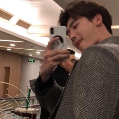 aljnaydl's profile picture. ياكثر الشعور وياقل الحكي .