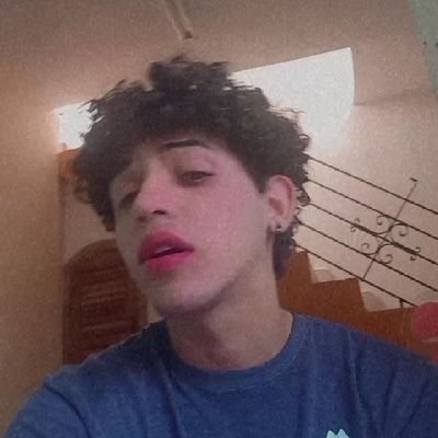 Solo me dedico a comentar twets no subo nada
Estado actual : Pasando verde
(De pasada por la habana un rato)
