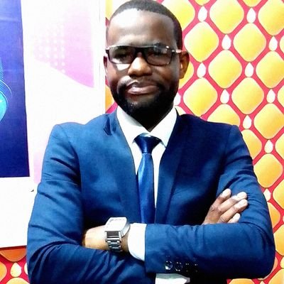 Journaliste reporter d'images, présentateur, collaborateur de plusieurs médias