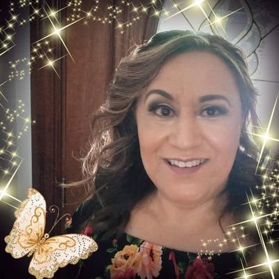 #Amomipaís🇲🇽 Aquí no cabe la desinformación, ni groserías.
Es un honor estar con López Obrador. ❤️👍👏👏 La felicidad es con que actitud enfrentas la vida.
