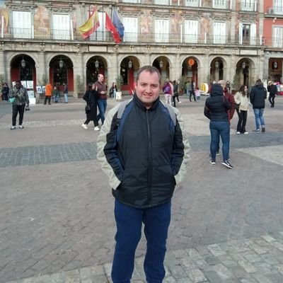 SergiVillamalea's profile picture. Este es mi twitter oficial, rechace imitaciones. 

Tengo 280 caracteres para decir lo que se me pase por la cabeza. Follow me (si quieres) 😉