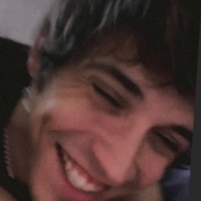 “Non sono stanco di urlare sogni al cielo aspettando che ricadano”🫶🏻🥹❤️‍🩹 Amici 21 nel 🫶🏽