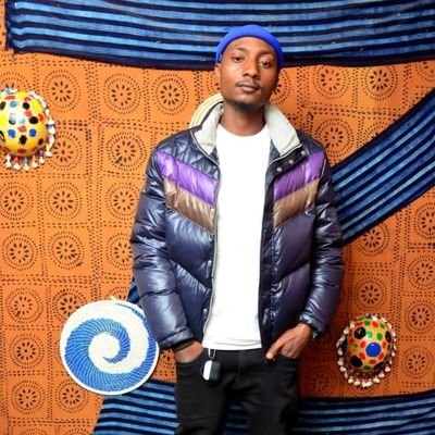 edlab_abdoul's profile picture. #Journaliste #reporter,#Animateur,
#Slameur engagé 
@Farafinainfo.com 
@Abdoul officiel
Je suis ce que je suis ,de ce que je pense souvent j'écris !