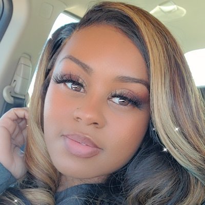 SimplyMe_ALG's profile picture. 