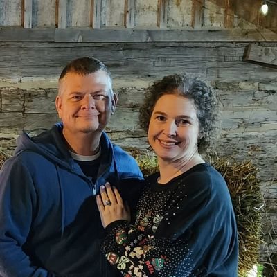 Christian, Wife, Mom, Employee, Daughter, Niece, Friend, Singer, Fun....just a few words that describe who I am. I believe in live, laugh, love!