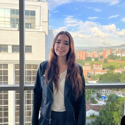 Estudiante de Negocios internacionales y voluntaria de @TECHOcol                                                                     Medellín-Colombia