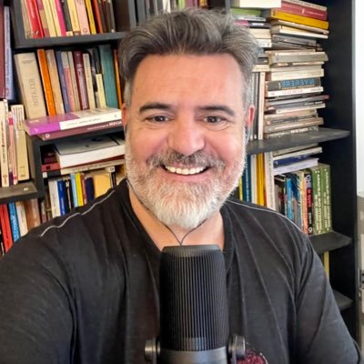 Periodista y abogado. Director del @Sergonshow. 24K en YouTube #SGShow #Barça ⚽️🎙️🗣️