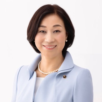 豊中市議会議員5期、兵庫県佐用町生まれ。🌻 少子高齢化が一層進む中地域の繋がりや子どもを安心して生み育てられる社会の構築は益々重要。だからこそ私は「誰ひとり取り残さない」との思いで、皆様が希望を持って生き生きと暮らせる豊中のまちづくりに向け政策実現に向け取り組んで参ります。資格▶︎保育士・防災士 🎀卓球大好き