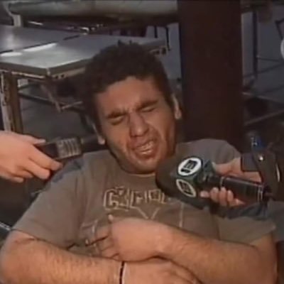 Corrvi's profile picture. Me gustan los gatos y el punk.