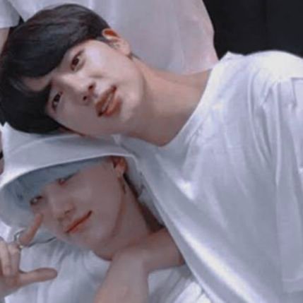 gUGpvJnnFaSGTbm's profile picture. 皆さまの投稿を楽しませて頂いてる人間です。無言フォロー失礼しております。JINペン、SINペン、ラプラペン、でもみんな好きやペン。