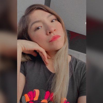 Yenn_5's profile picture. “Para siempre” es la estafa más dulce.