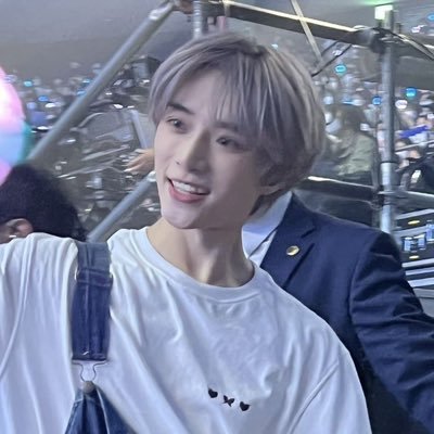 ♡︎ #livelaughlovenha • ~ᴄʟɪᴄᴋ ʟɪɴᴋ ғᴏʀ ᴀ sᴜᴘʀɪsᴇ~