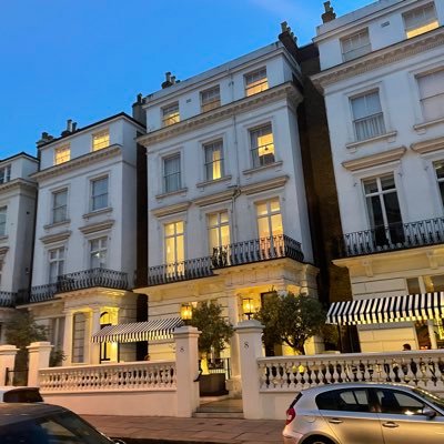 oxfordccs's profile picture. Multi-strategy & Real Estate Investor - multi Millions Long Term $TSLA & TESLA Owner