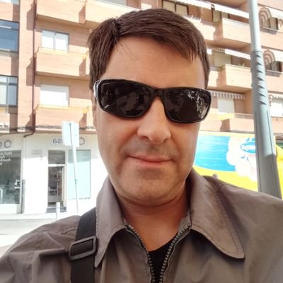 Profesor de Matemáticas, Estadística e Informática.