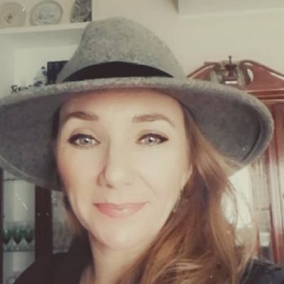 AuroraMitge's profile picture. Happy Life