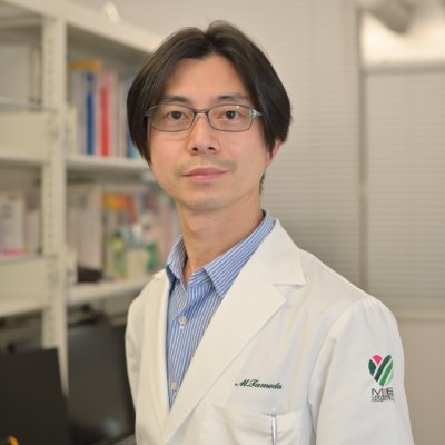 2023年1月から三重大学病院肝炎相談支援センターの副センター長。ウィルス性肝炎のみならず肝疾患全般で困っている患者さんに役立つよう、そして病気に気づいていない方々への啓蒙活動を行っていきます。研究テーマはB型肝炎ウィルスの遺伝子変異。学会のSNS情報発信にも参加、三重大学医学部同窓会三医会の副会長もしてます。