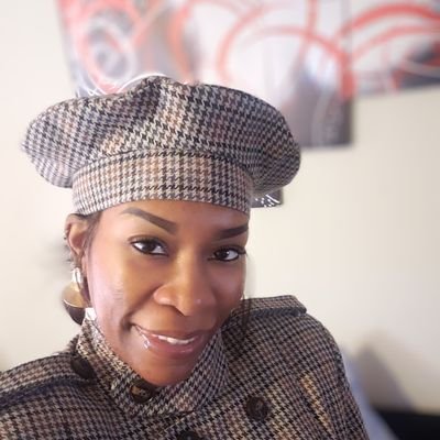 EurylleseM's profile picture. Be yourself. Everyone else is taken!