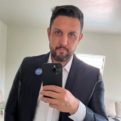 Albinolcbrito's profile picture. Cristão, Amapaense, Economista, Vascaíno, Casado, Pai, Estudante, Concurseiro, corredor de rua, futvôlei, etc...