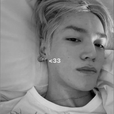 taeoxoneoz's profile picture. ﹏  ۪     여름     sea ​​𝒲aves     🧭   ׂ   ׅ       ꒱⠀
ㅤ          ㅤೀ 𓈒 ꒷ 𝗉͜rᧉ͜𝗍𝗍𝗒 taeyongie ᵎᵎ ꒱