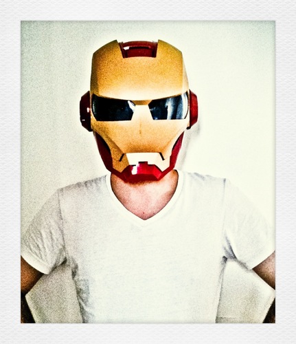 avec2t's profile picture. Monde en arrêt respiratoire. #Pèreindigne #teamdoublev