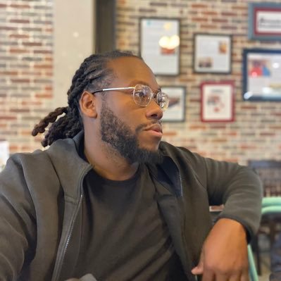 S4uarebusiness's profile picture. lookin for the triple point of money