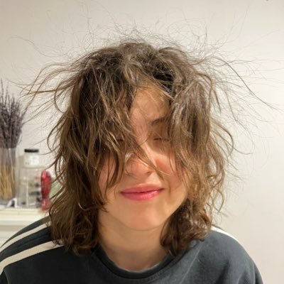 etolinashtoli's profile picture. 