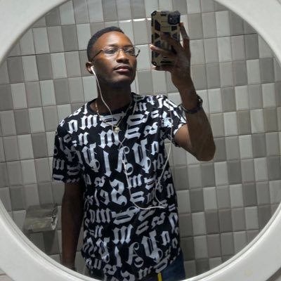 lookman_moses's profile picture. I Share tips&Update on new Technology💻 and Artificial intelligence 🤖 Say goodbye to buffering😎.
