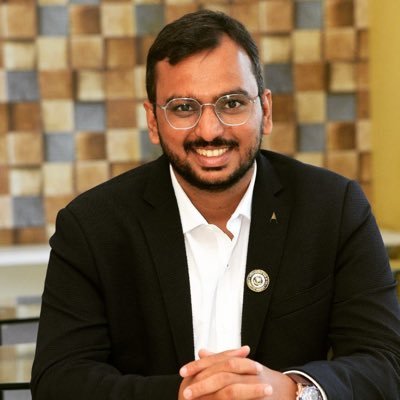 AabaParab's profile picture. CA Aaba Parab