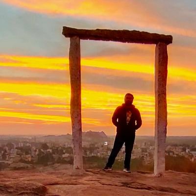 Rishabh8Singh's profile picture. I'm a writer, I write code 👨💻