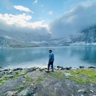 Shifa College of Medicine 2023
| Love travelling | Orophile |