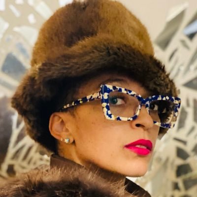 eboniesimone's profile picture. 🌑💎🔮/// 👑💩•❣️ 4/20 Born on GOOD FRIDAY!? Who WANT What!? ✨🕊💫