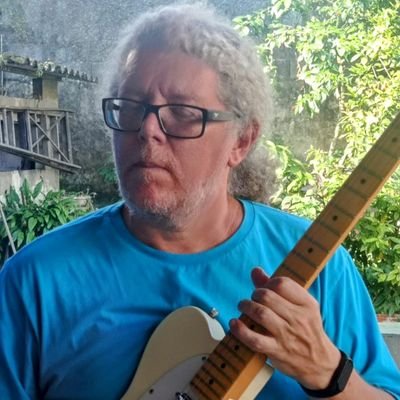 Músico, guitarrista e professor- Violão e Percepção Musical na  ETMD Ivanildo Rebouças da Silva (Conservatorio Cubatão)
https://t.co/jn3pmZXOFn