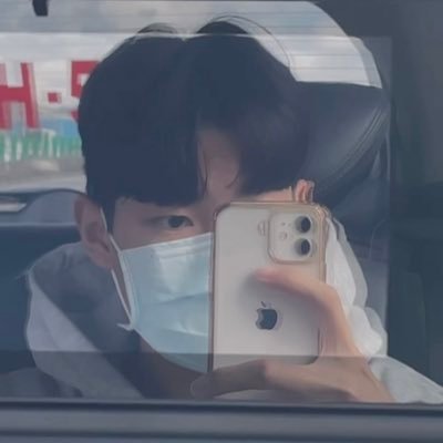 Hong__0517's profile picture. 推止推 懶得更新   非單