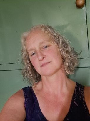 Carol Robertson Profile