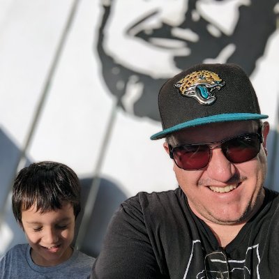 Internet nerd in Miami from Jax who loves the Jags and fantasy football.  #DTWD