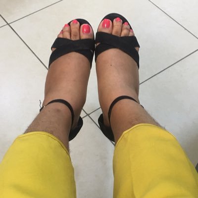 Lezina_Tina's profile picture. Serious when it's time for serious business