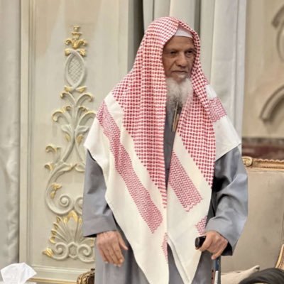 مُحبه للحياة وأطفالي هم حياتي اجزم ان السعاده شعور داخلي،سعادتي في رضى ربي وضحكة أمي وأبوي مزاجيه أحيانا،بعض ماأكتبه هنا بقلمي وقد يعبر عني❤️