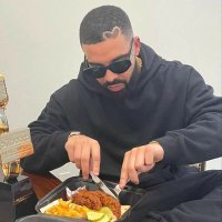 ليد تاسو (@_frtariq_) 's Twitter Profile