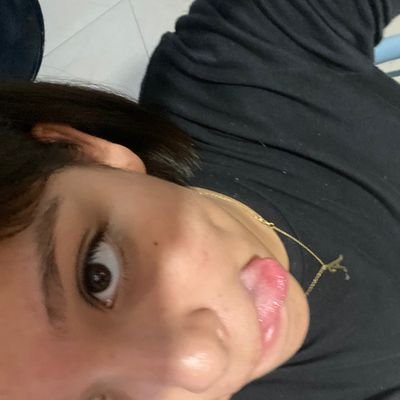 vaxti23's profile picture. 