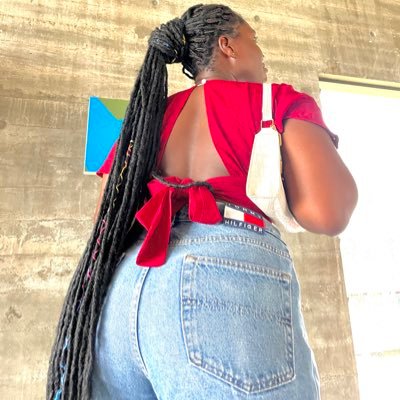 nellaabells's profile picture. your ray of sunshine ✨