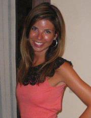 Camillemartinaz's profile picture. Community manager et responsable acquisition