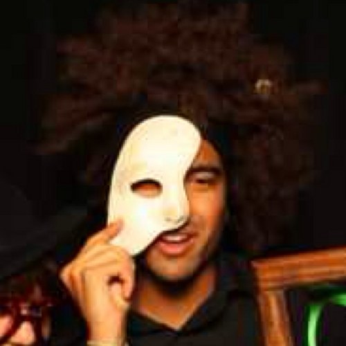 therealdesib's profile picture. je suis le batman. j’aime bien la tech.