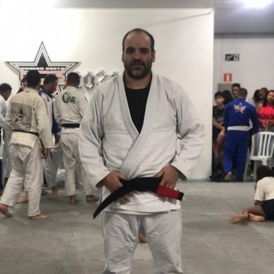 *Always ready to have a good time!!
-Brazilian Jiu Jitsu Black Belt
-Athletico - PR