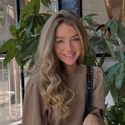 SamanthaECutler's profile picture. Female Tech Founder @Cloutdesk
Professional Influencer @TheFitFatale